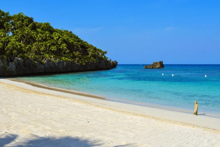 Best snorkeling location for kids on West Bay beach Roatan