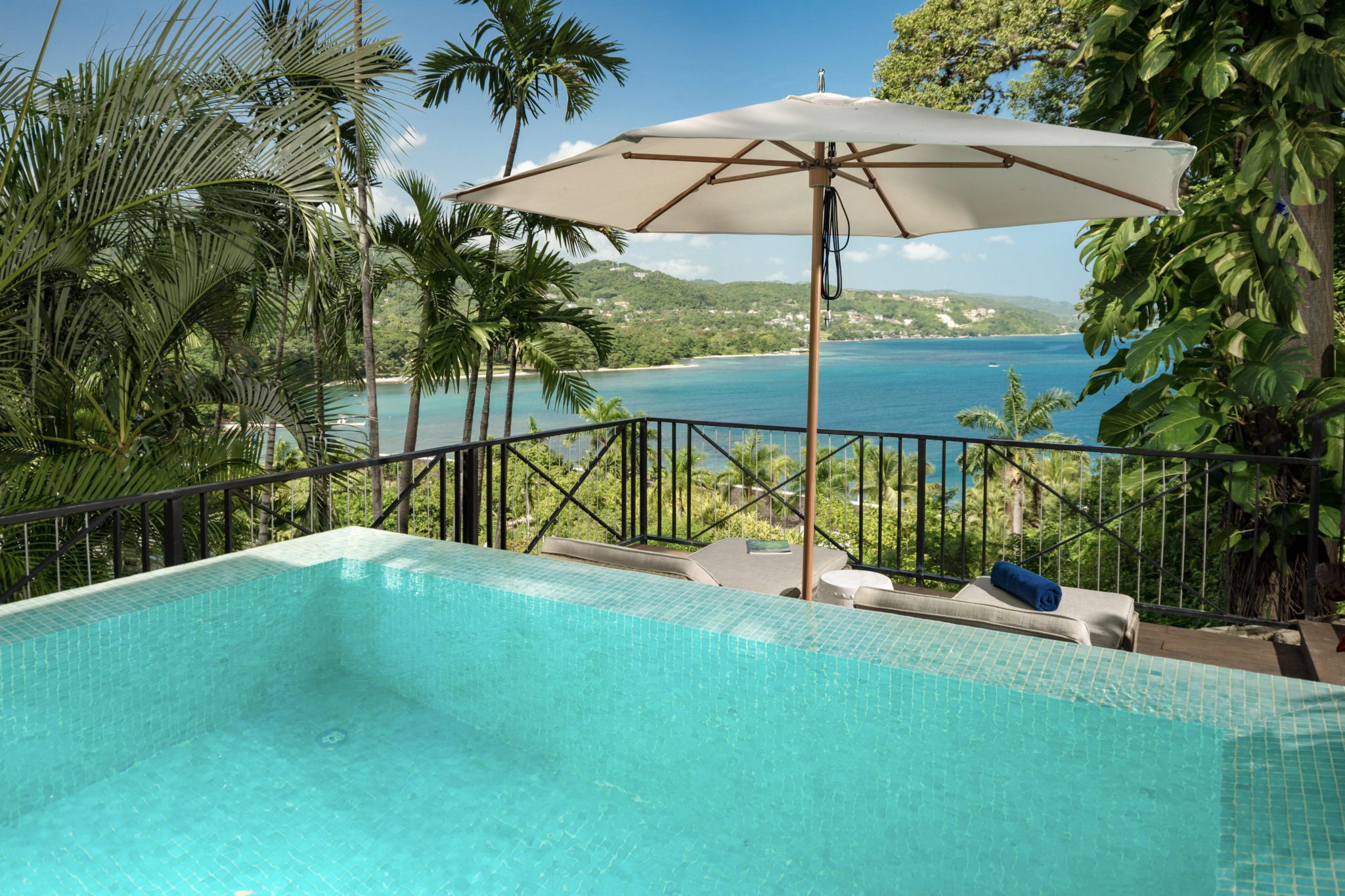 luxury family villa with private pool in Jamaica at Round Hill