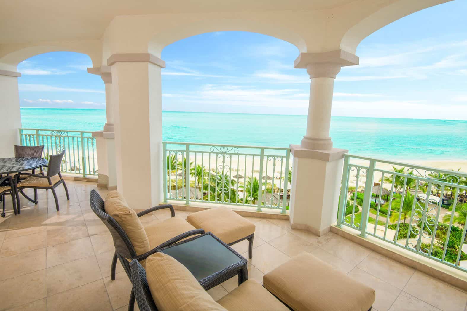 Beachfront One-Bedroom Suite For Families on Grace Bay