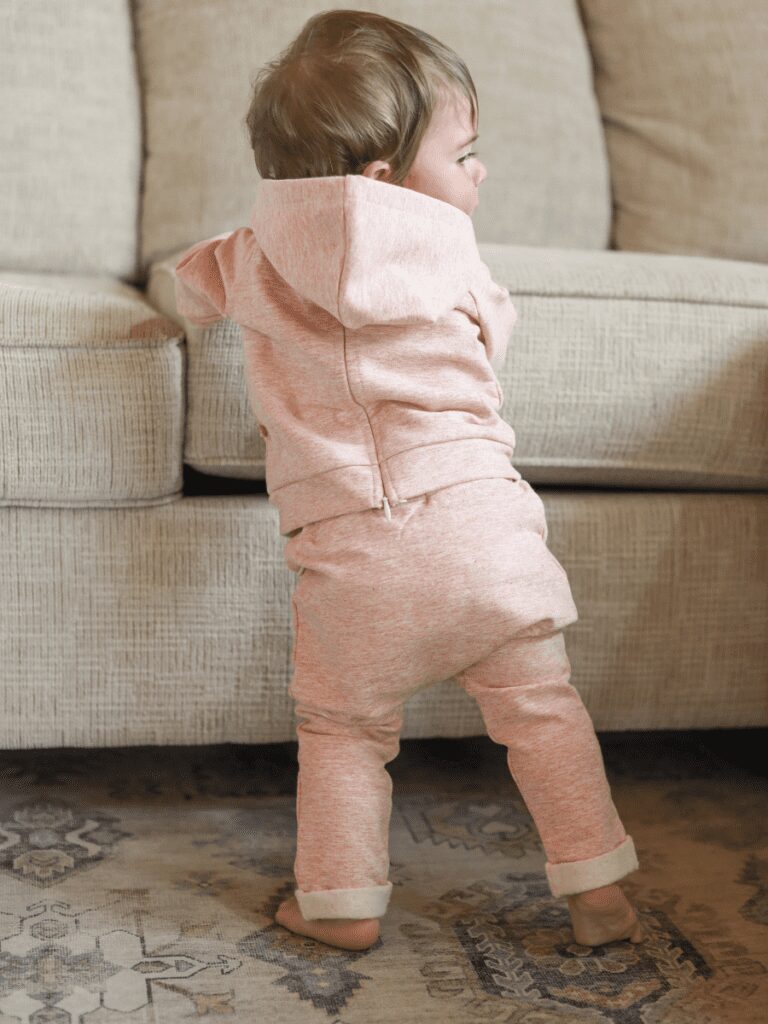 Gifts for Moms On The Go: 10 to 12 baby lounge clothes