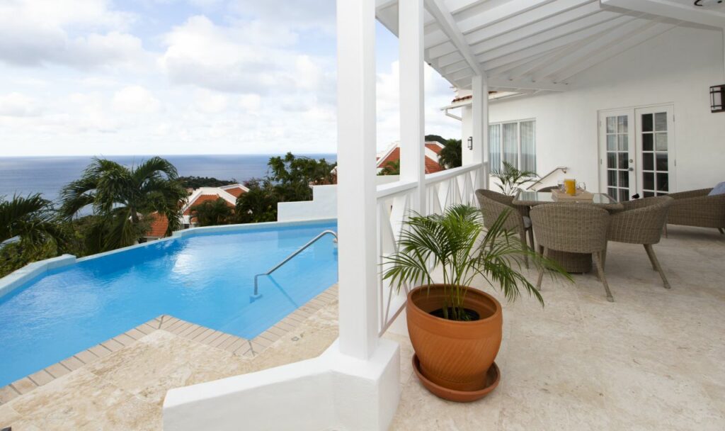 Hilltop Villa with Private Pool at Windjammer Landing
