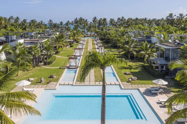 Hotels vs. Resorts? All-inclusive hotel