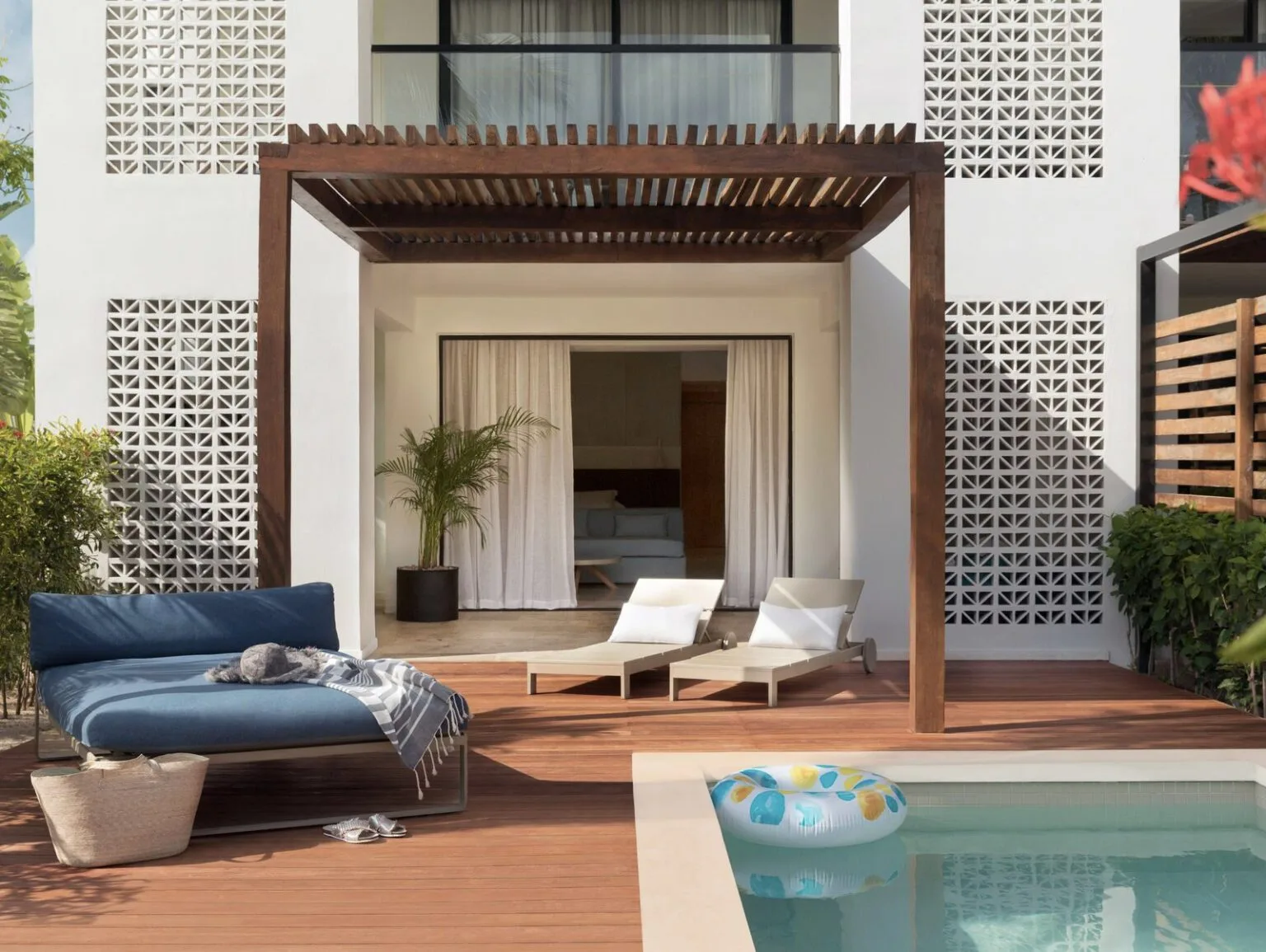 Pool Family Suite (2 bedroom)