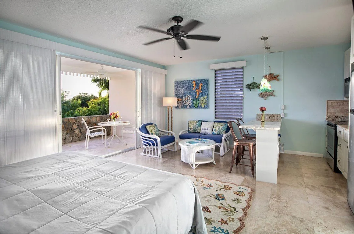 BEACHFRONT THREE-BEDROOM SUITES