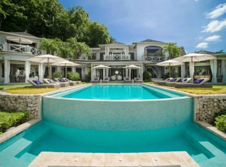 Round Hill Estate Villa (6 Bedrooms)