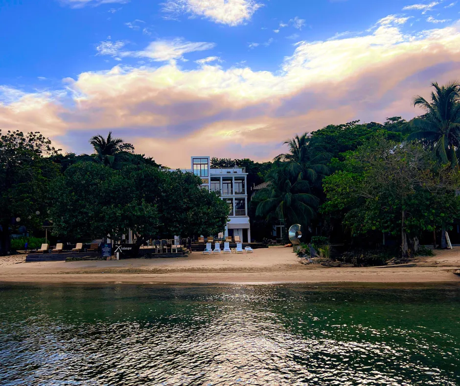 Child friendly hotel in Roatan