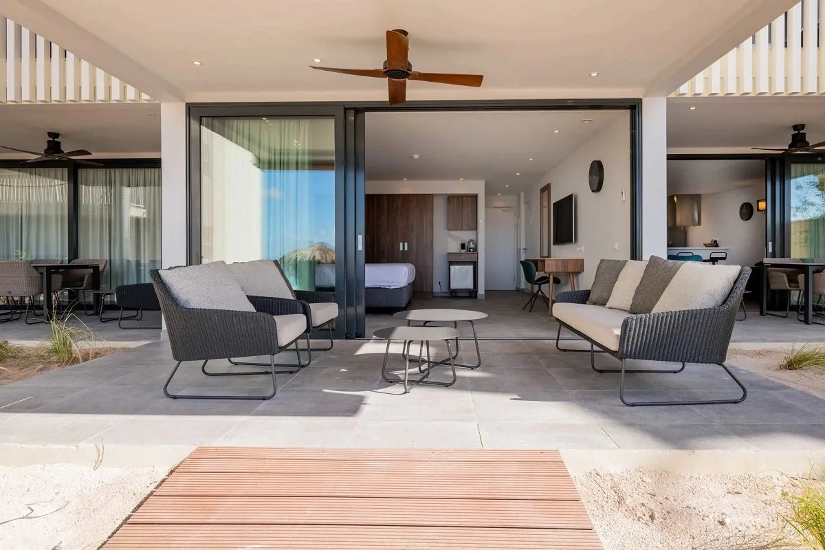 Beachfront 3-Bedroom Apartment