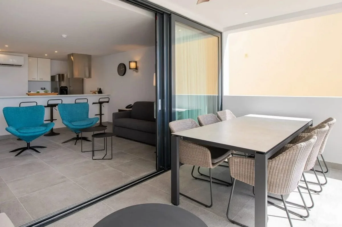 Beachfront 2-Bedroom Apartment