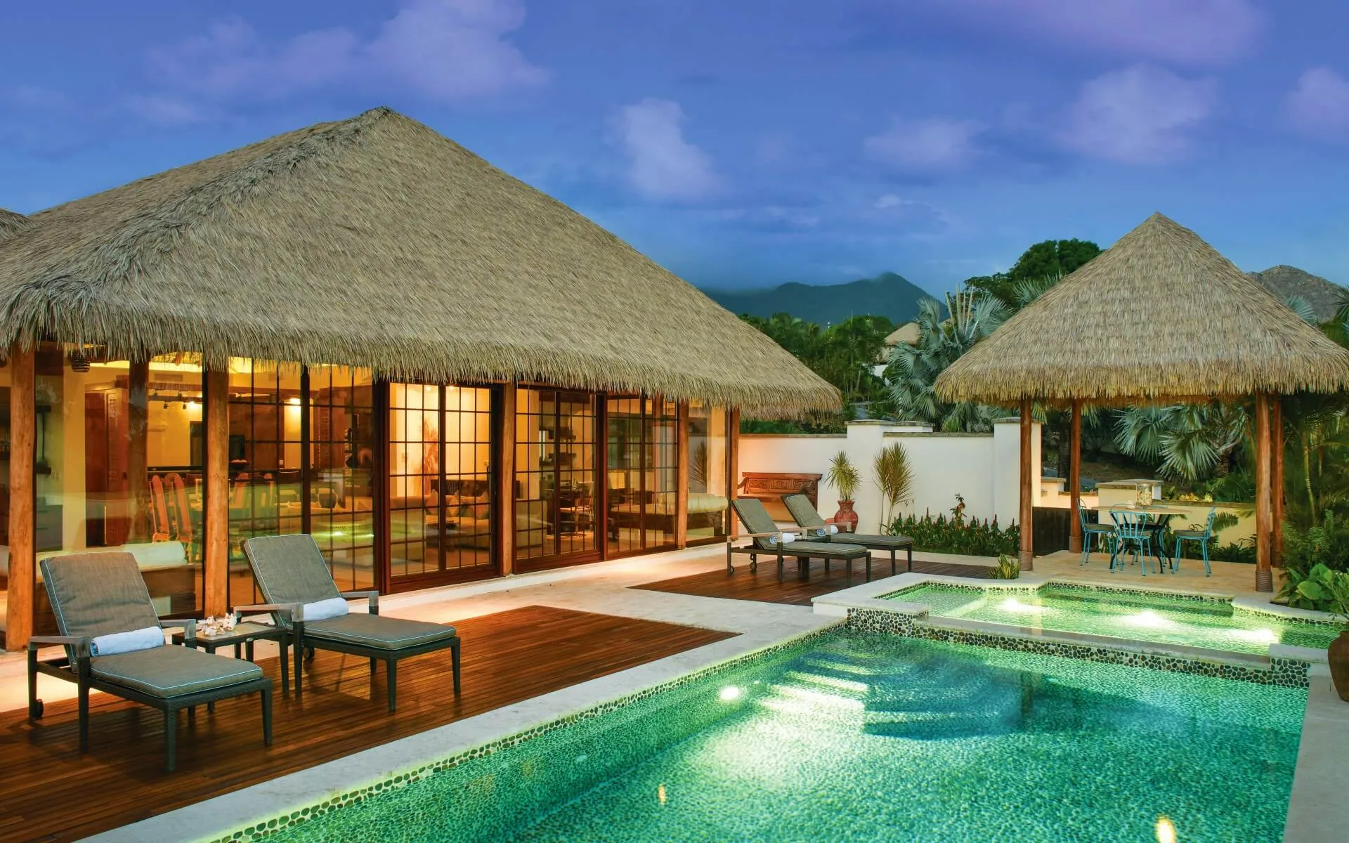 4-Bedroom Villa (Ocean or Garden)