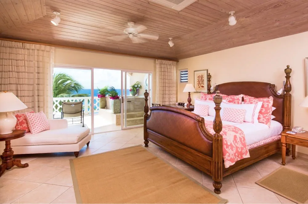  Grace & Morris Bay Suites (One- or Two-Bedrooms)