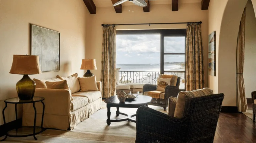 PIED-A-TERRE SUITE AT THE INN
