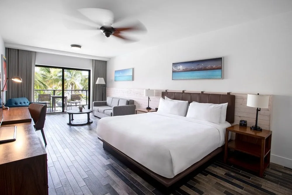 Saltwater Studios (Junior Suite)