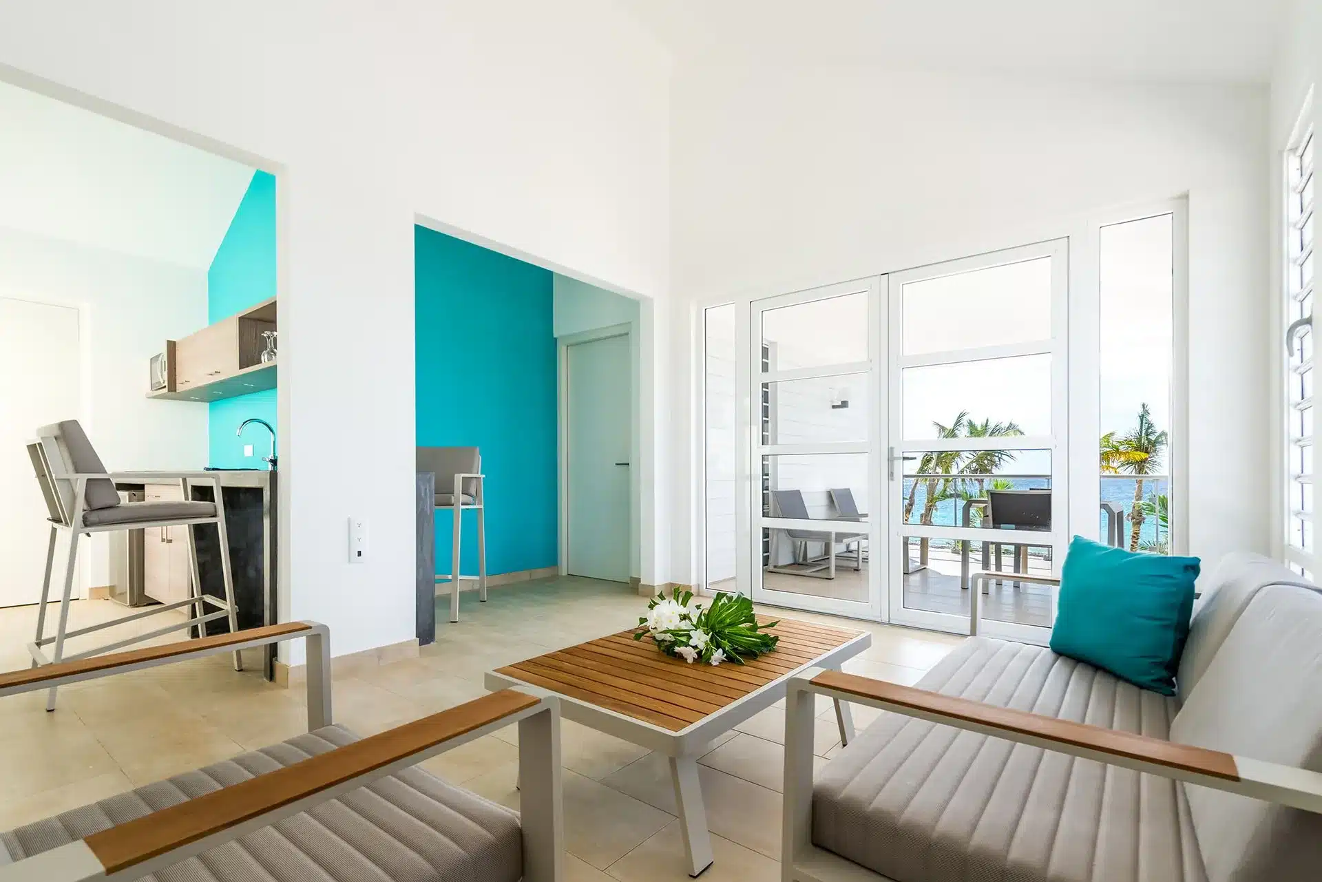 One Bedroom Sea View Apartment