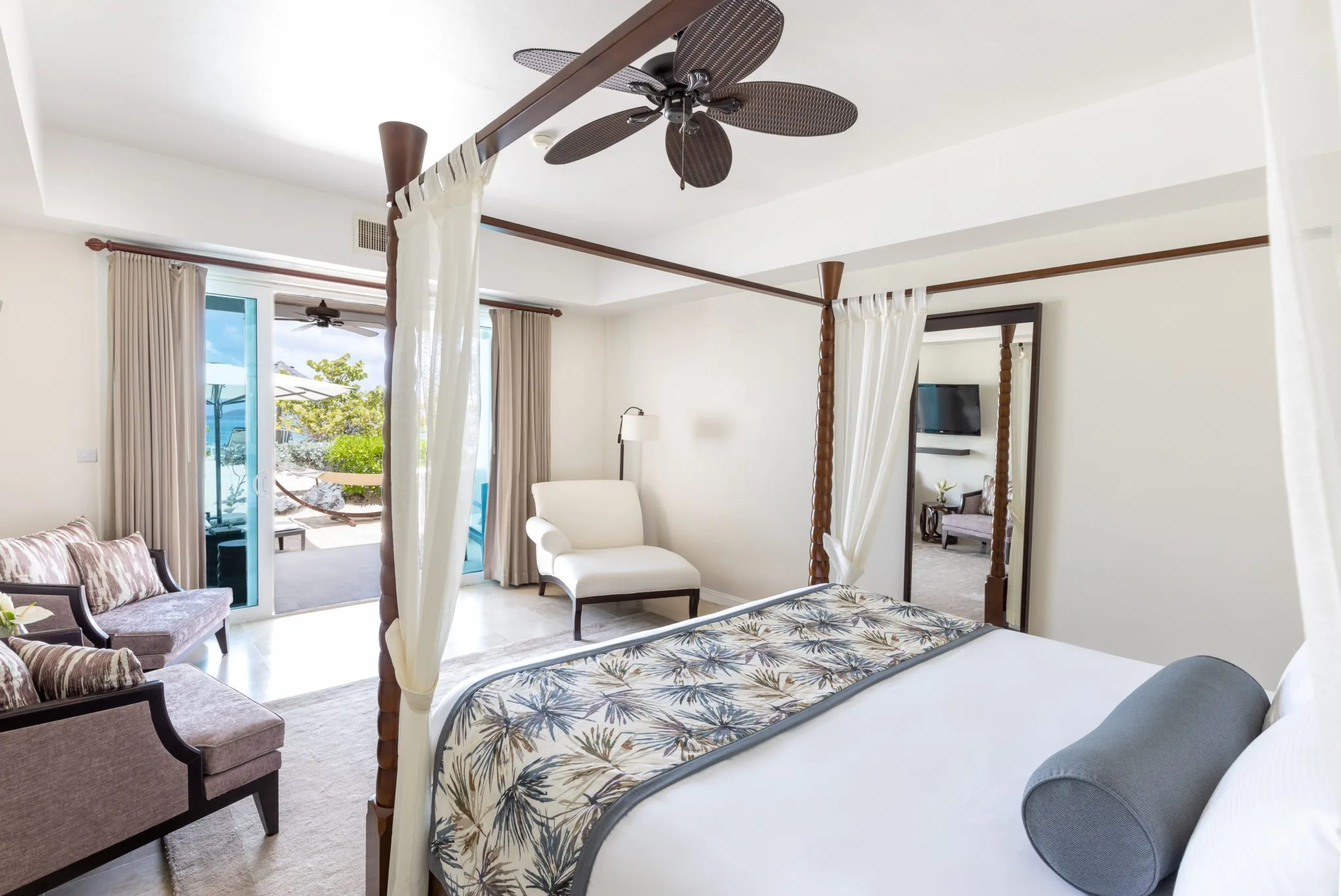 Royal Cinnamon and Saffron Beach Suites