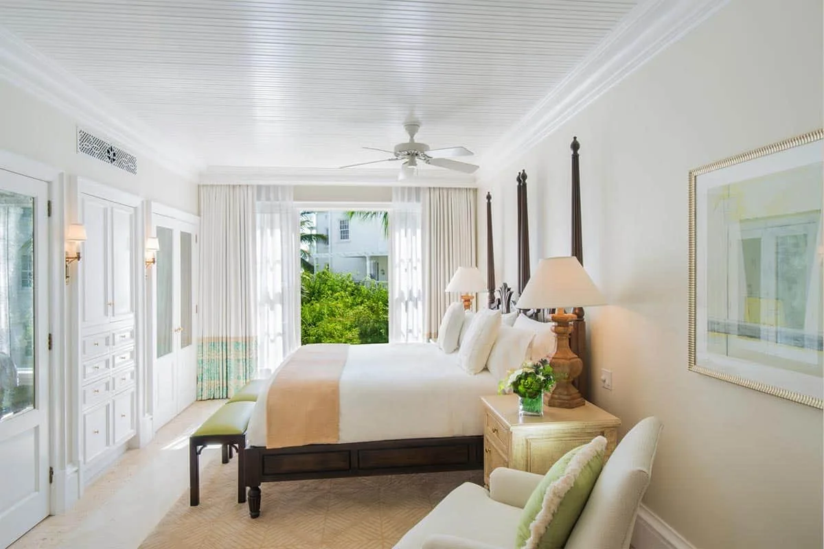 One-bedroom suite