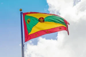 Infographic highlighting why Grenada is one of the best Caribbean islands for families.