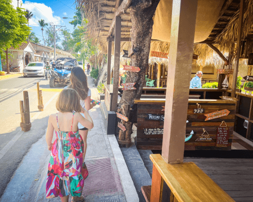 Explore the town of Las Terranas 