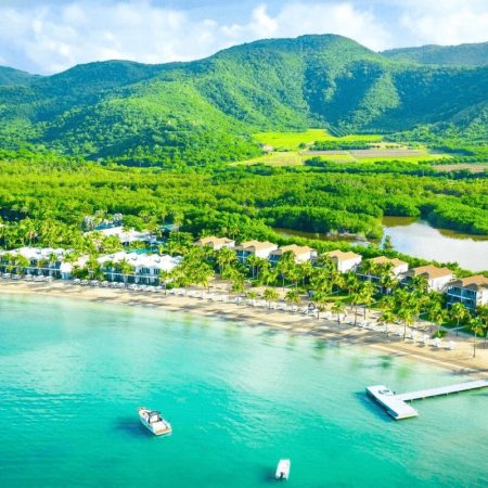 Infographic highlighting why Antigua is one of the best Caribbean islands with kids.